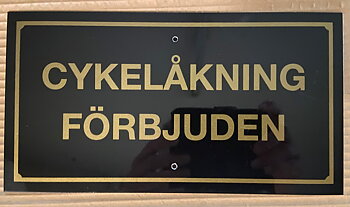 Skylt, Cykelåkning förbjuden