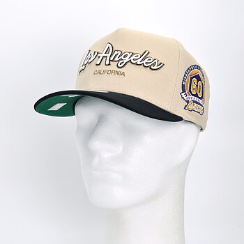 Mitchell & Ness - LA Script 2.0 Pro Crown LA Lakers Black/Sand