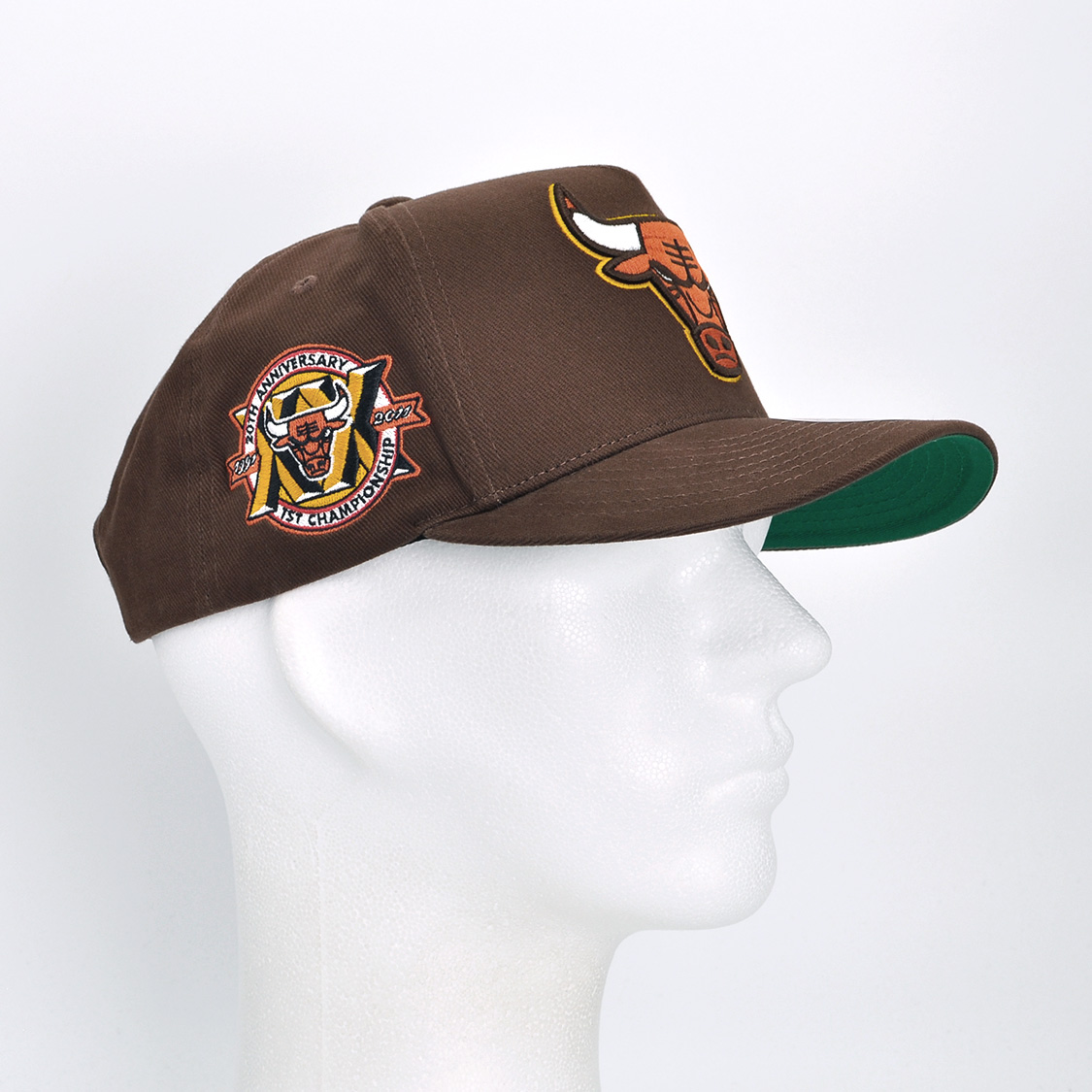 Mitchell & Ness - Pro Pinch Chicago Bulls Chestnut Peak - 4