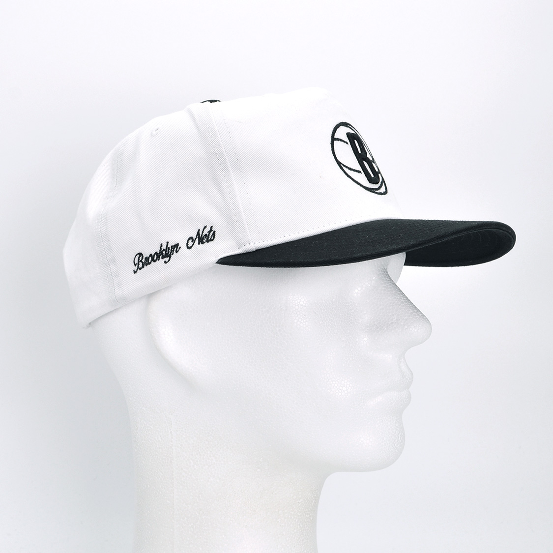 Mitchell & Ness - Side Script Caddy Fit Brooklyn Nets White/Black - 4