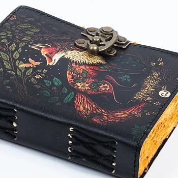 Resejournal i Läder med Vintagepapper & Vargmotiv - R K Handicrafts Craft Junky