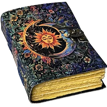 Handgjord Lädernjournal med Sol & Måne Grimoire - R K Handicrafts Craft Junky