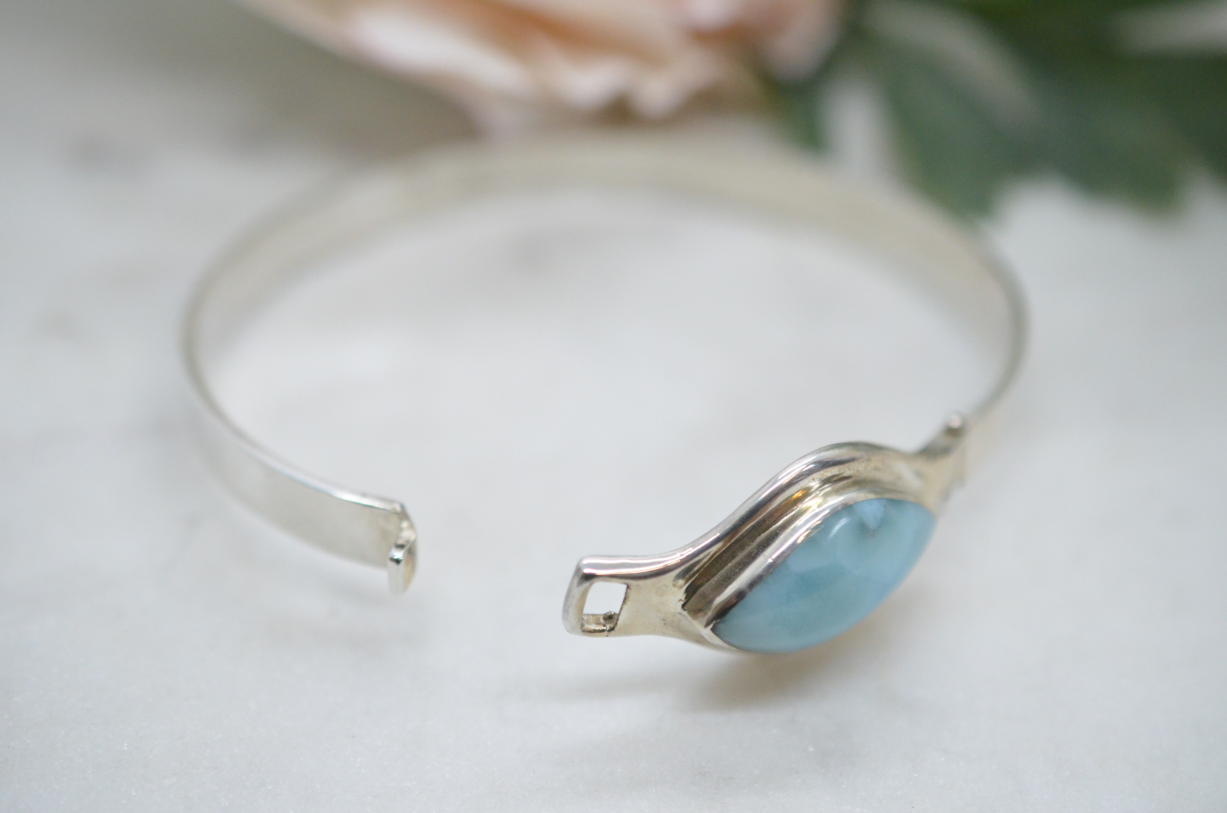 Second Hand bangle with light blue stone - 3