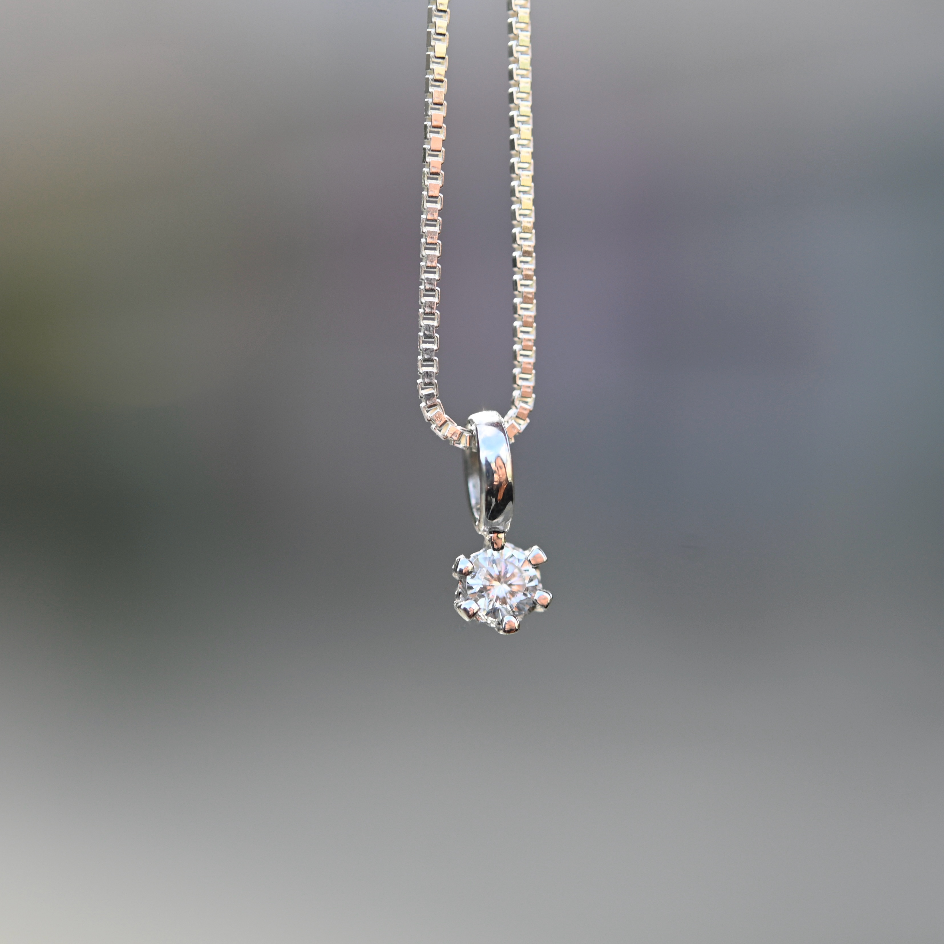 Hänge syntetisk diamant 0,15 ct vitguld 18 karat 