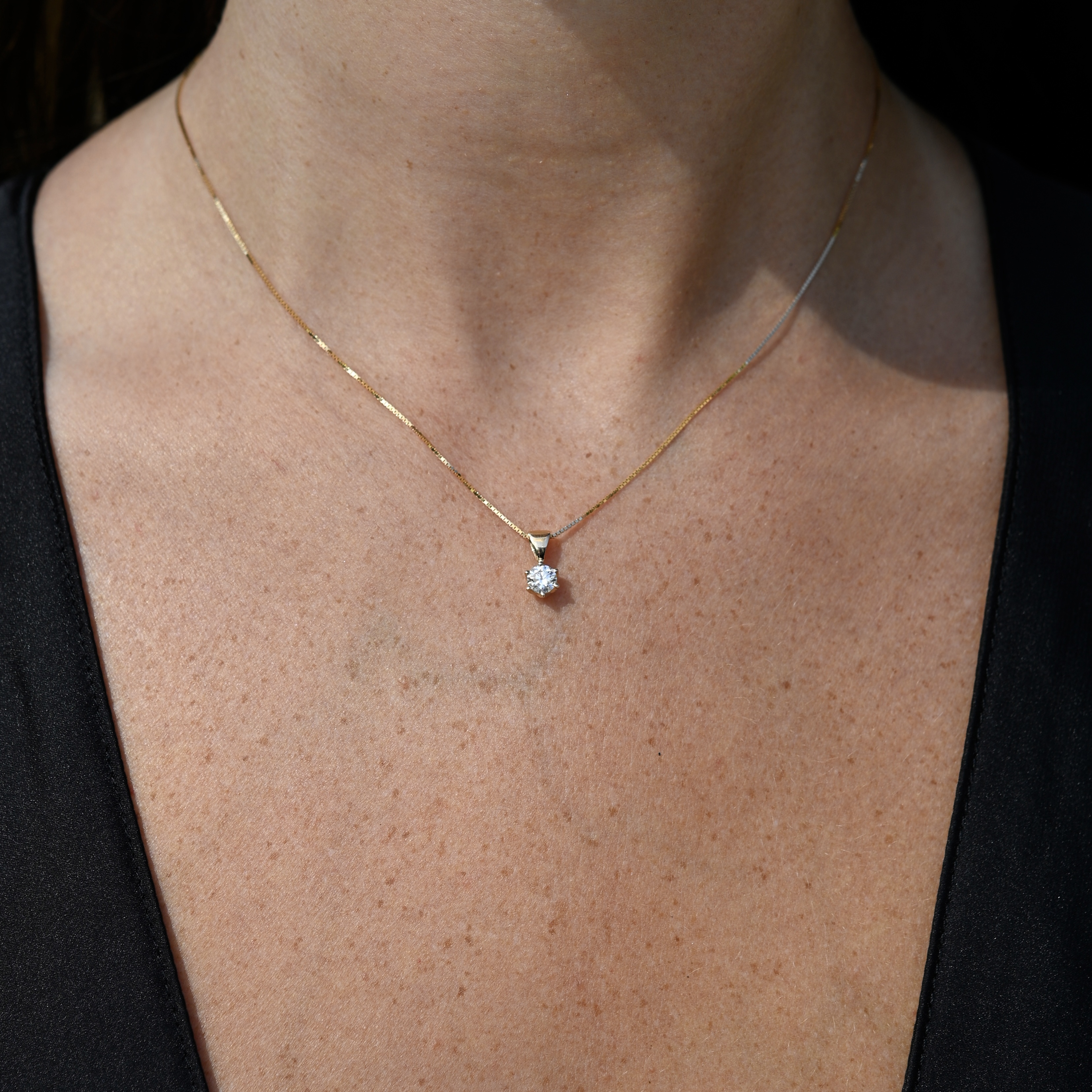 Hänge syntetisk diamant 0,30 ct guld 18 karat 