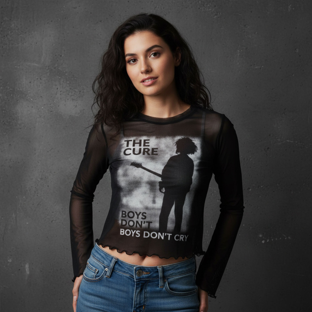 The Cure Dam Langærmet Mesh-Crop-Top: Boys Don’t Cry B&W (Sort)
