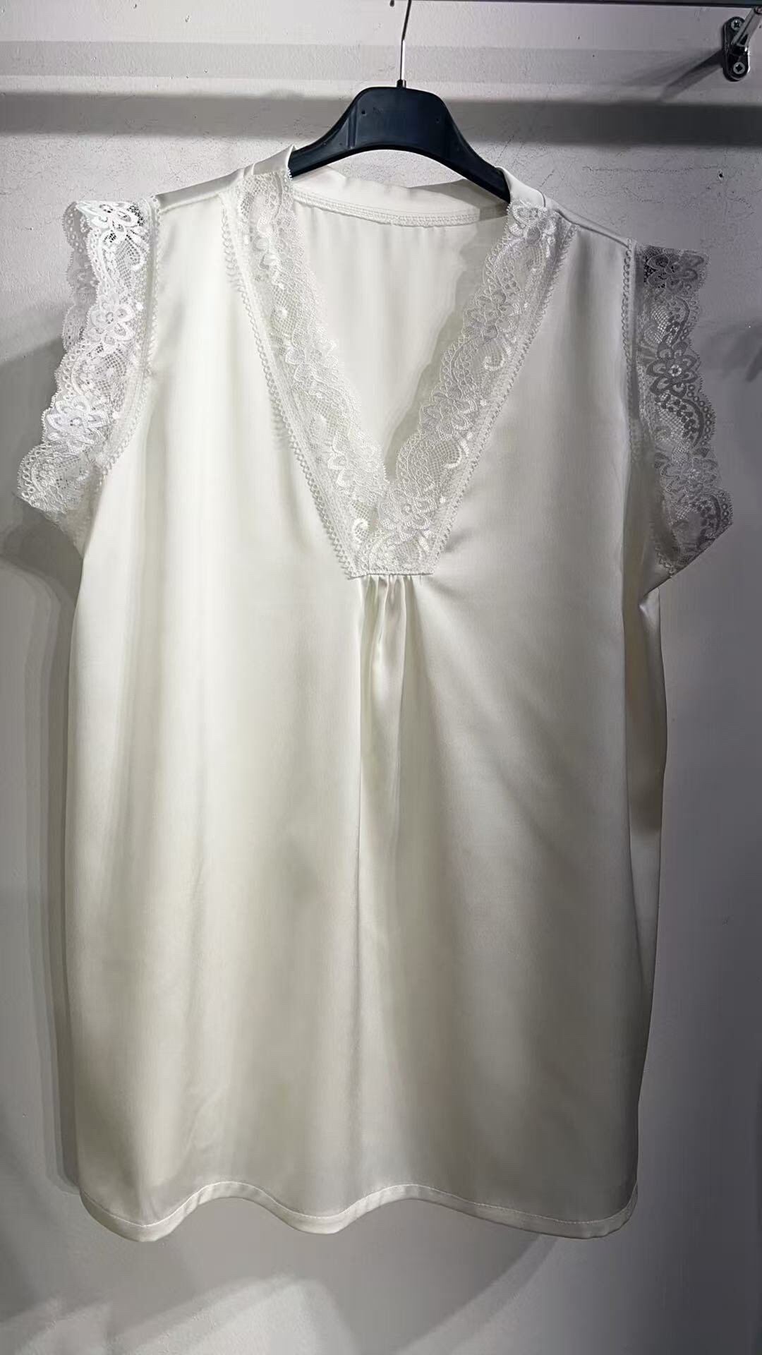 PF - Lizy Top Vit - 2