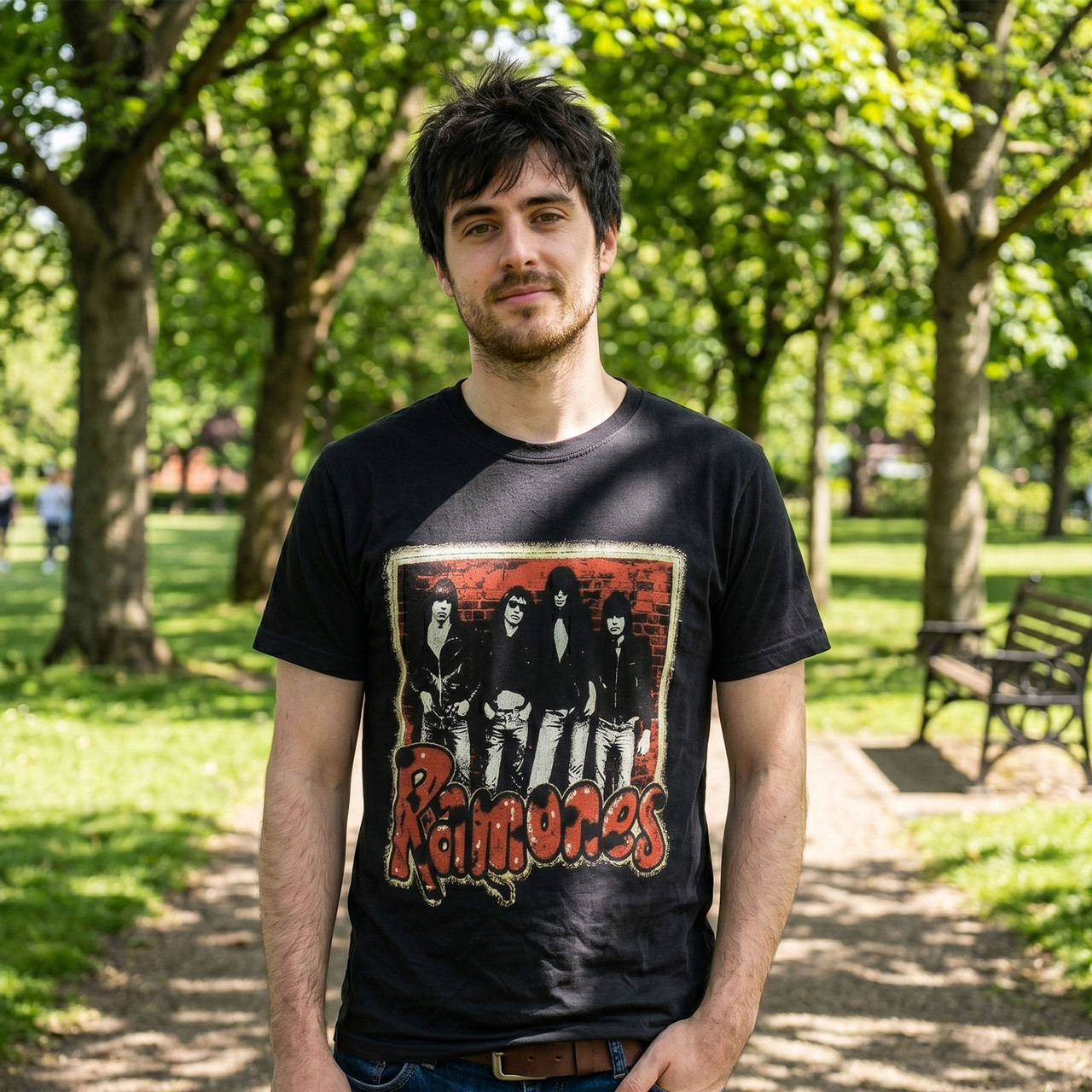 Ramones Unisex Premium Carbon T-Shirt: Graffiti (Svart) - 2