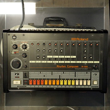 Roland TR-808, beg