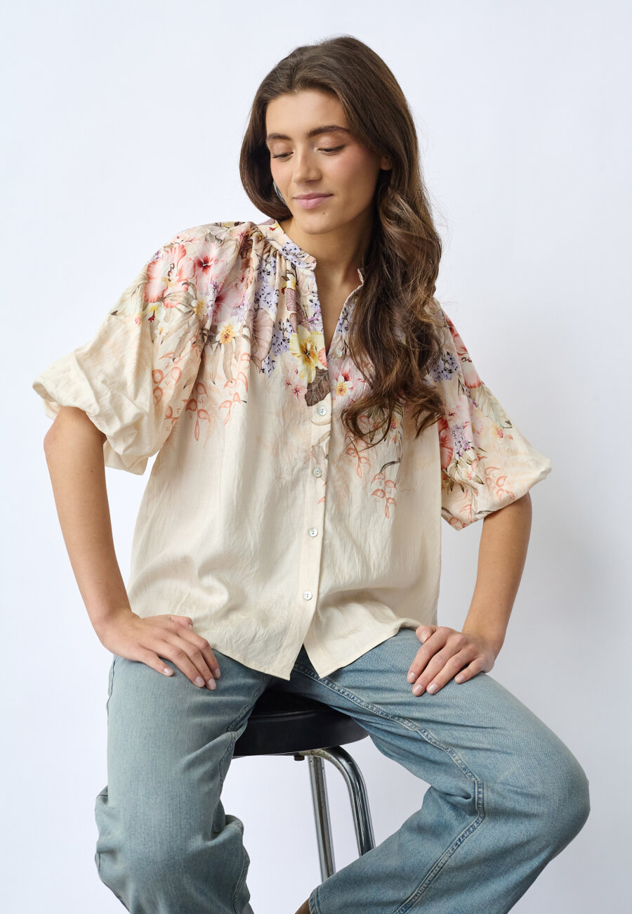 Elice shirt flower