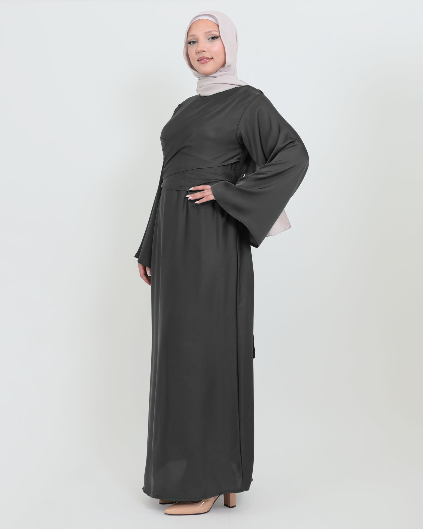 Maxikleid aus Satin - Schwarz - 2