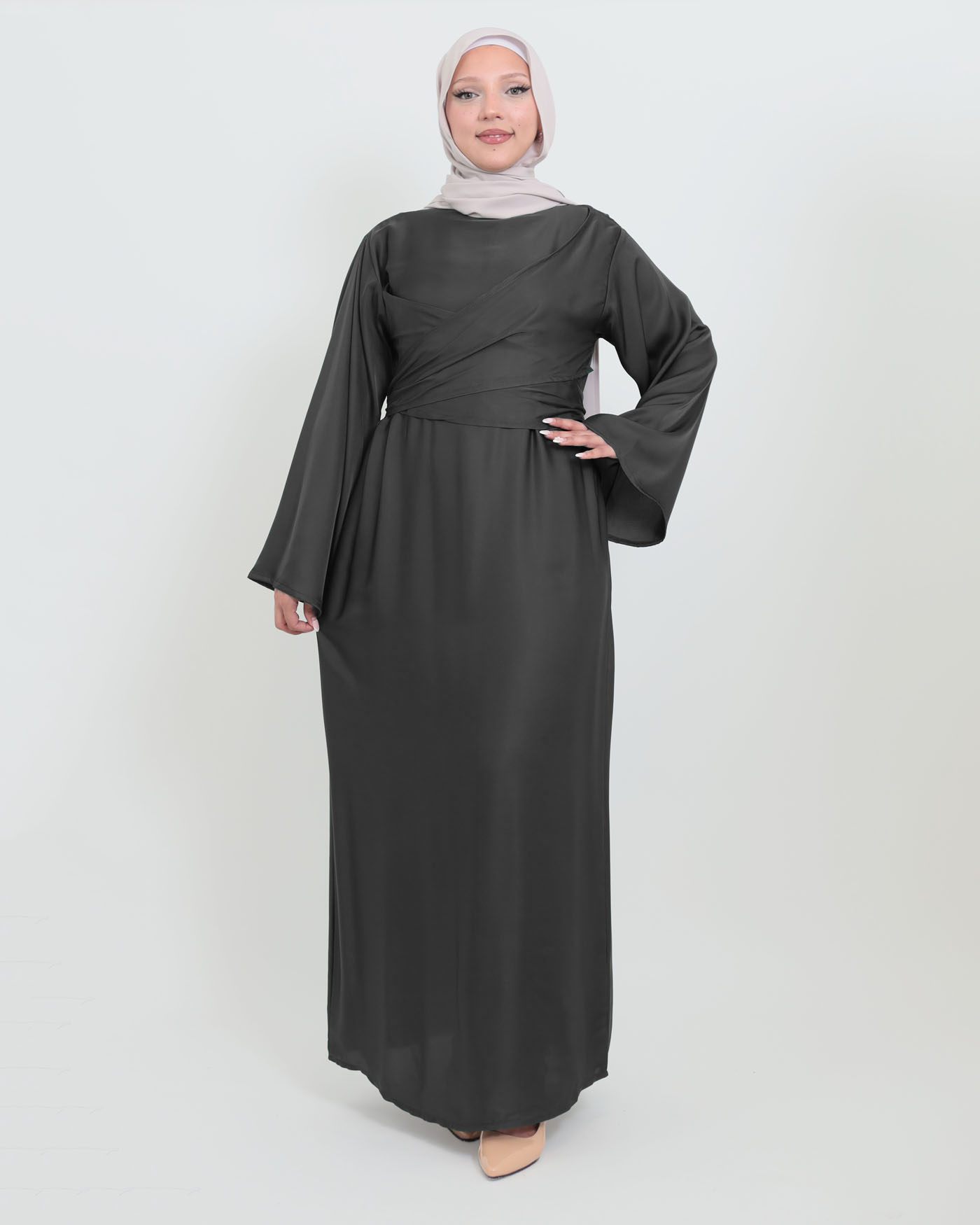 Maxi Dress in Satin - Black