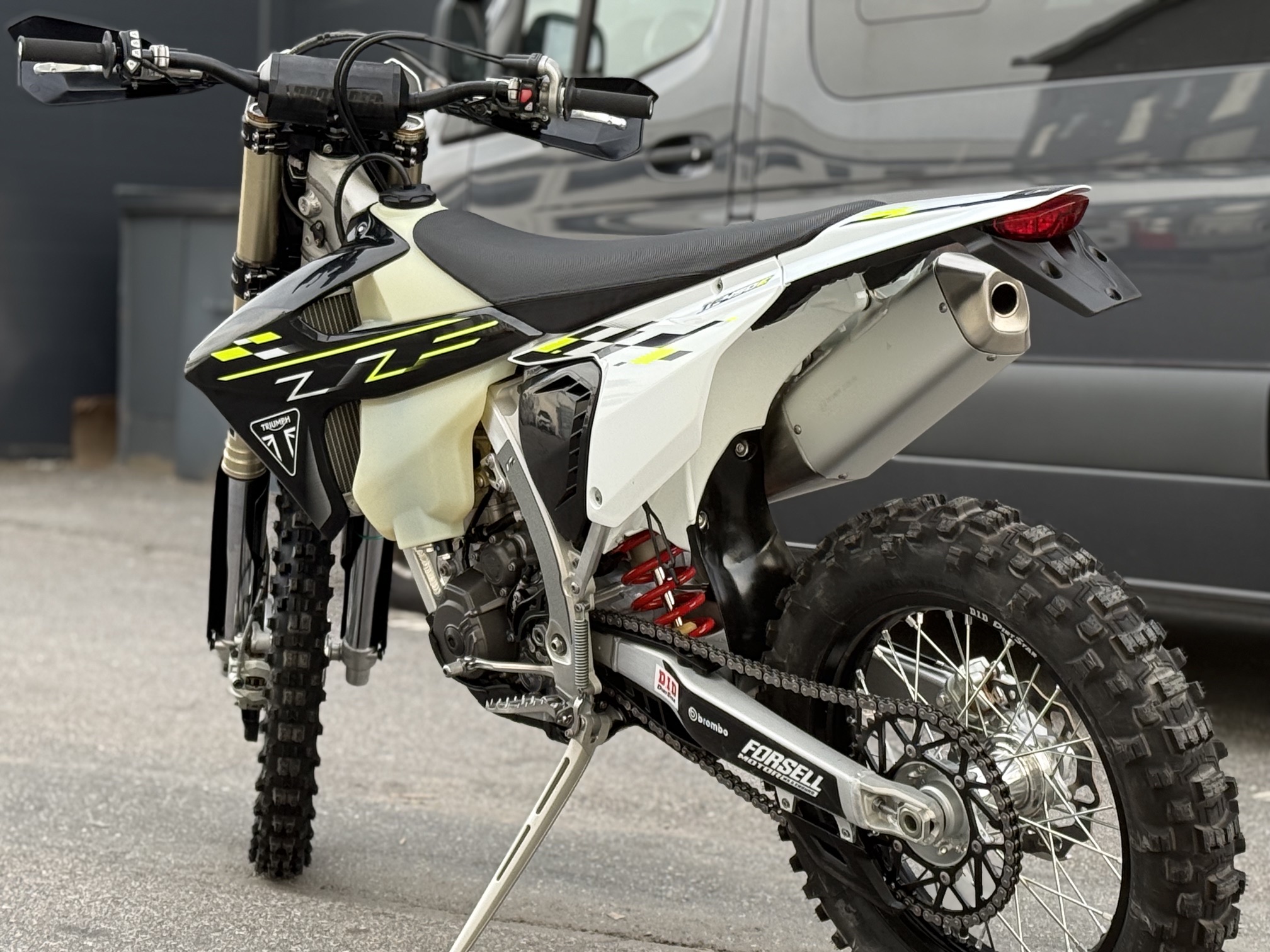 Triumph TF450-E 2026 / Endast 18tim / Räntefritt 24mån - 7
