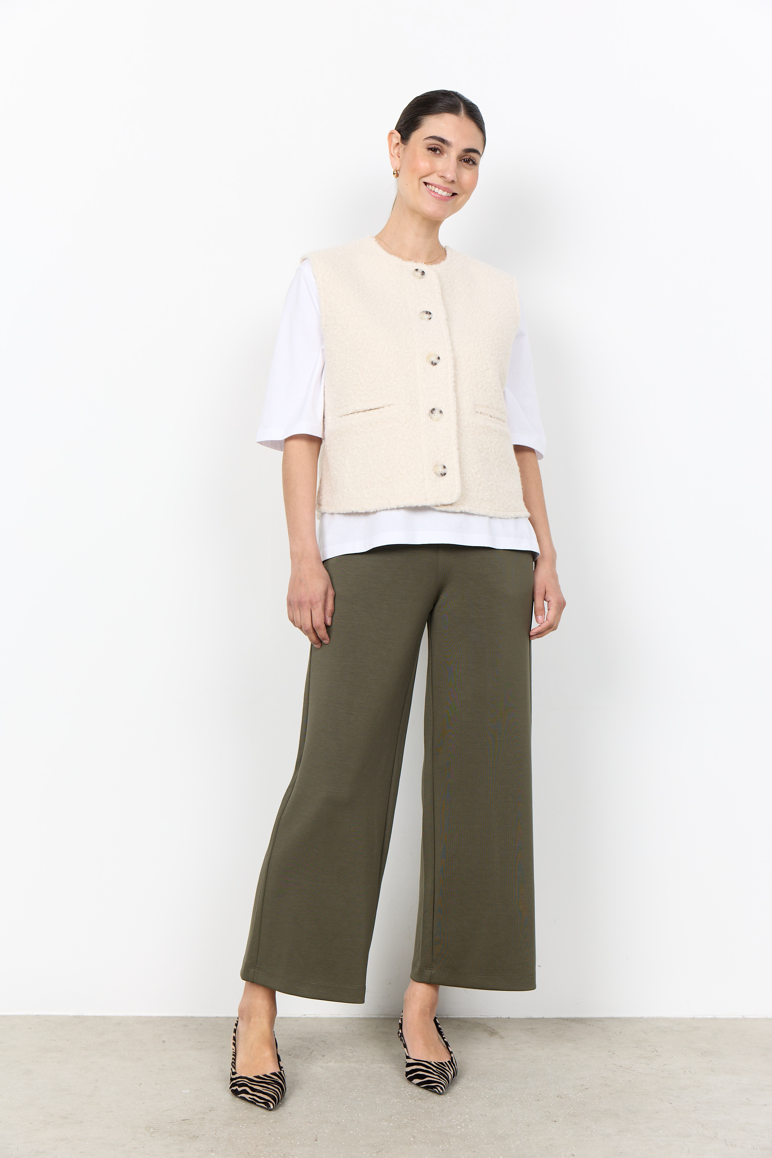  SC-SHAIMA 10 Waistcoat  Väst i offwhite
