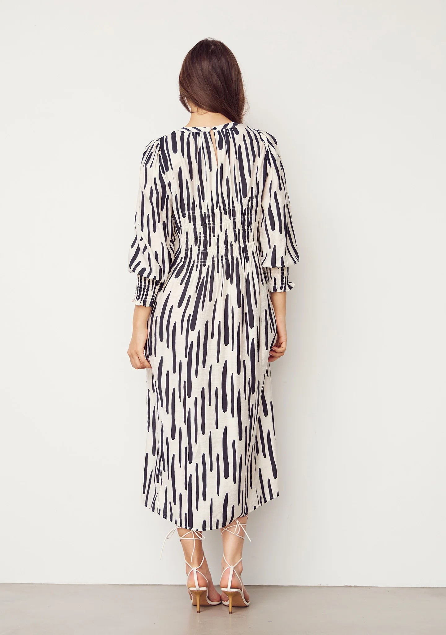 Ane Smock Dress - Black Brushstrokes - Isay