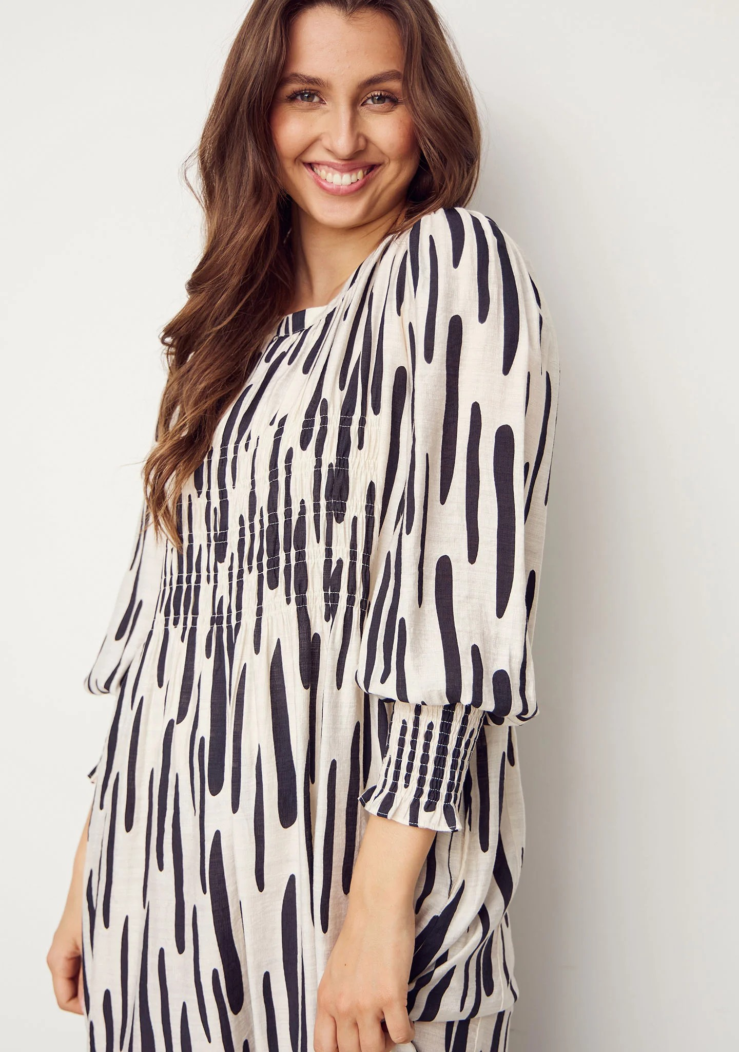 Ane Smock Dress - Black Brushstrokes - Isay - 3