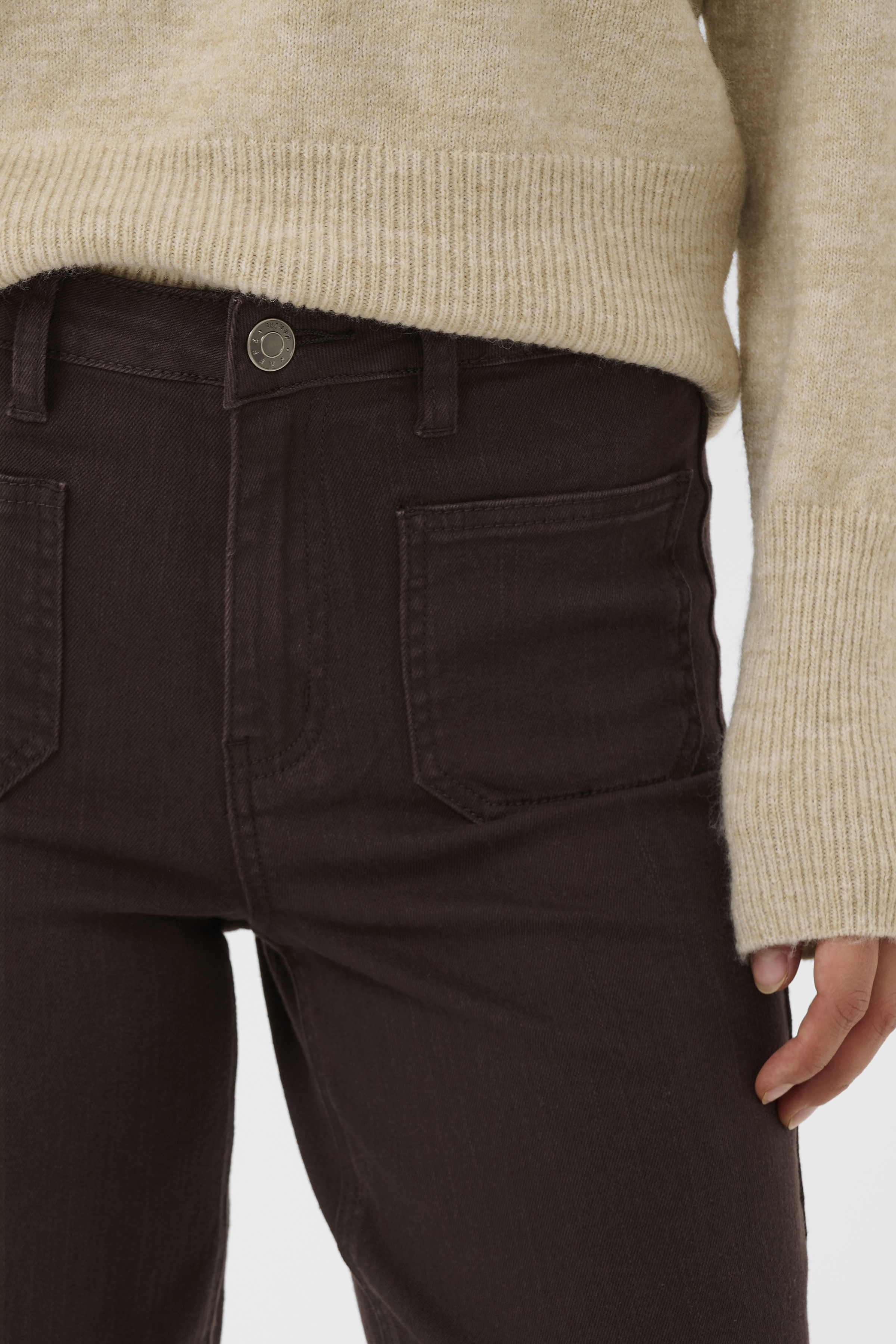 KAbrook HW Regular Fit Jeans Coffee Bean Bruna jeans med framfickor