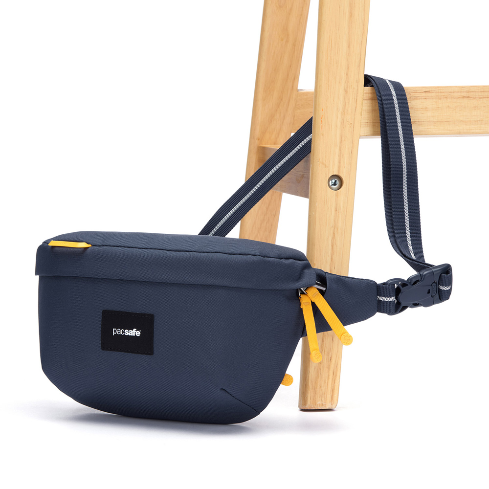 Stöldsäker väska - PACSAFE GO Anti-Theft Sling Pack Coastal Blue - 8