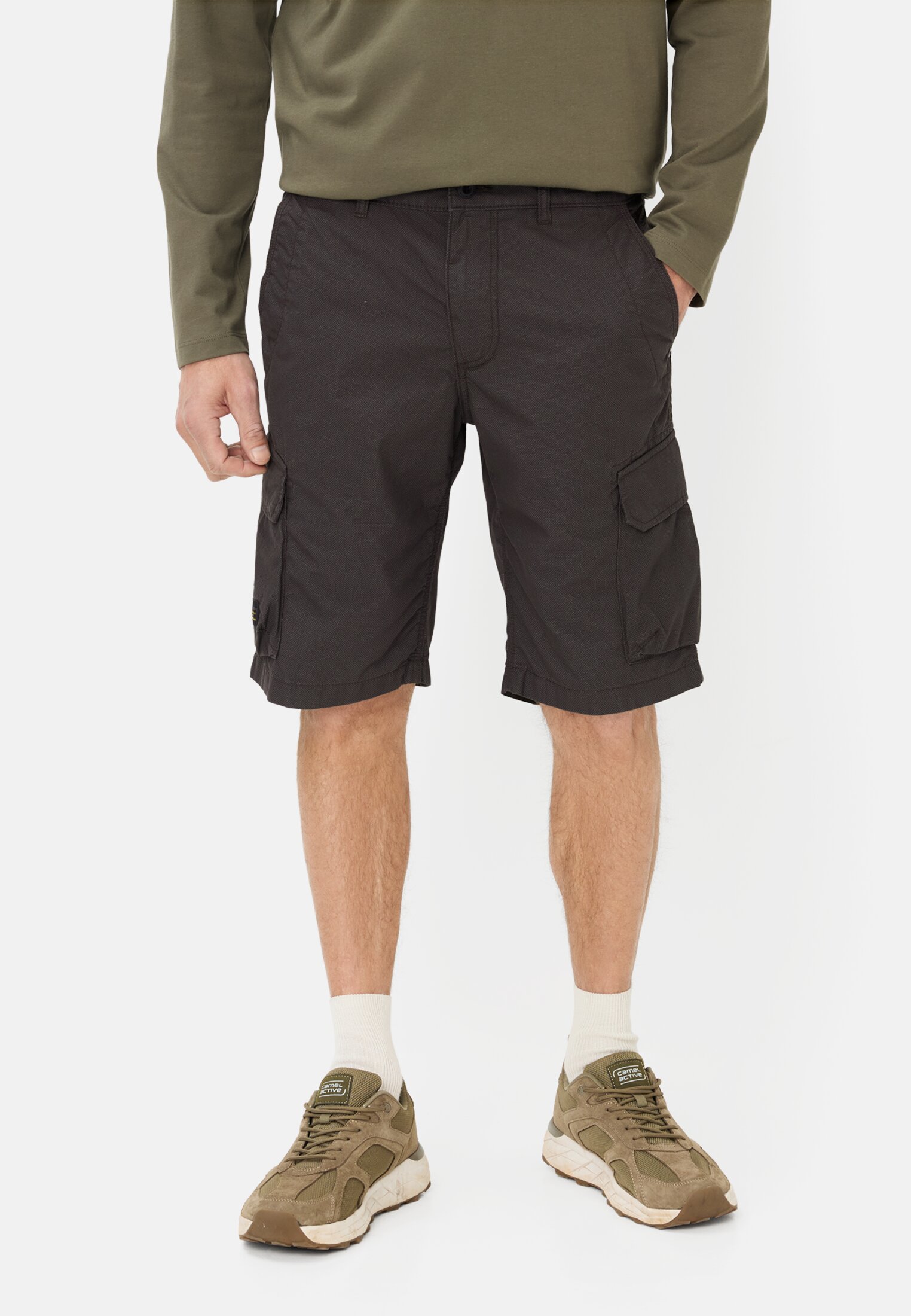 Cargoshorts svart/grå  från camel active