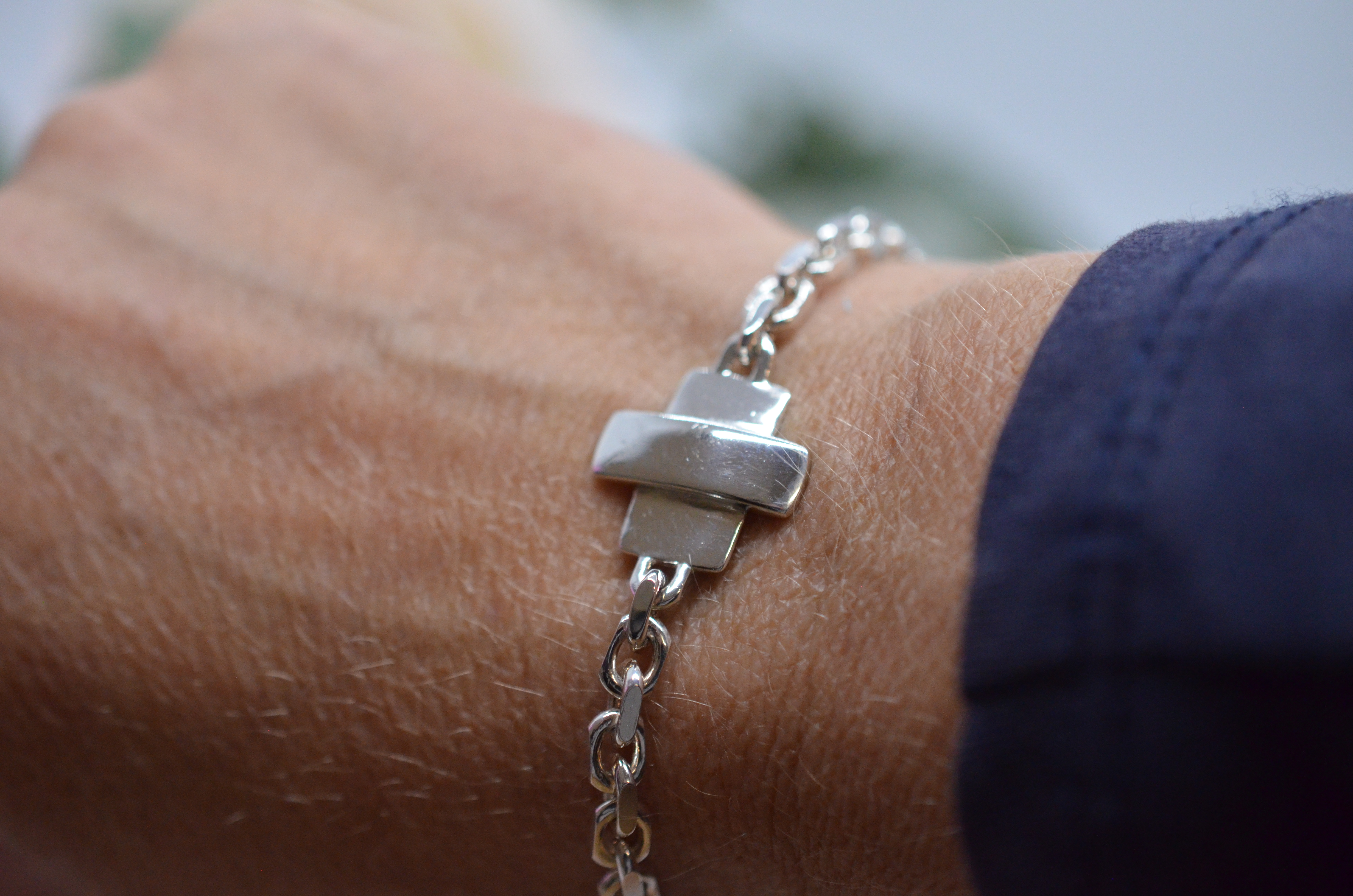 Second-hand Efva Attling silver bracelet "LITTLE CROSS" - 5