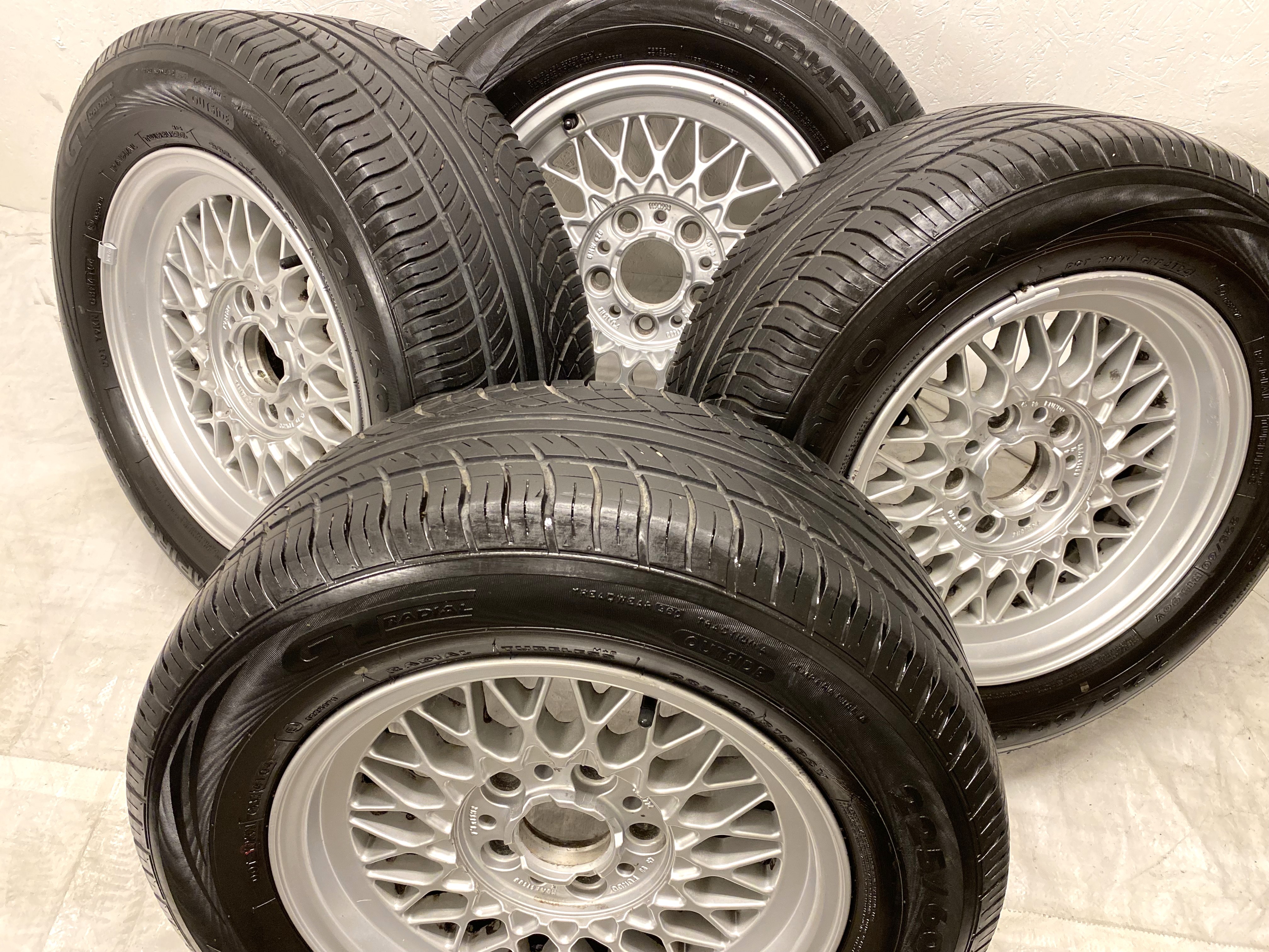 Kompletta Sommarhjul | 15" BMW 5-Serie E32 E34 E36 1179774 | 5x120 7x15 ET20 74.1 + 225/60 R15 96V Champiro GT Radial BAX | V41-2004 | 5mm | 5mm | 5mm | 5mm - 2