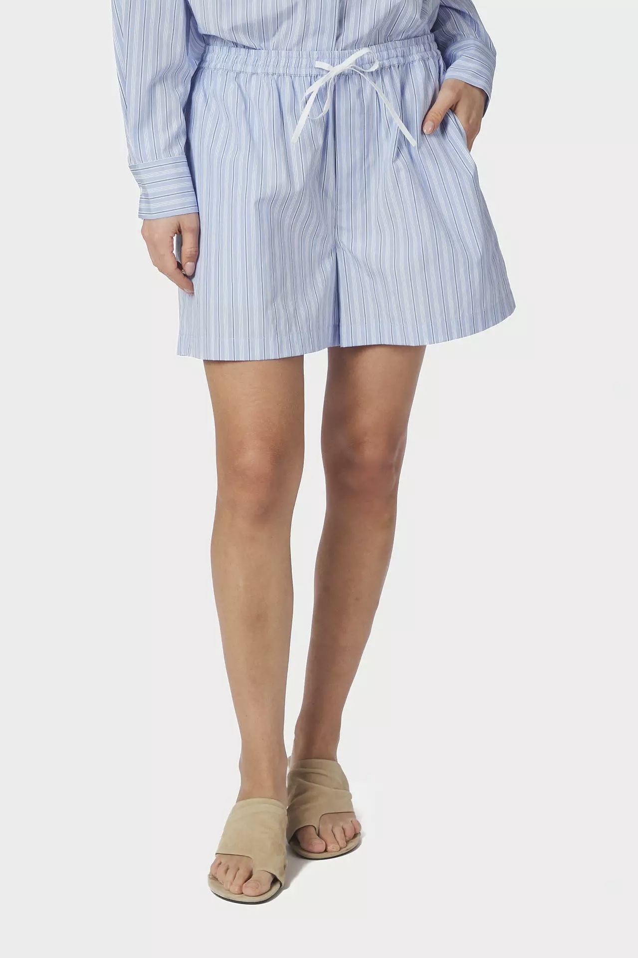 Neo Noir  - Camell Stripe Shorts Light Blue Stripe