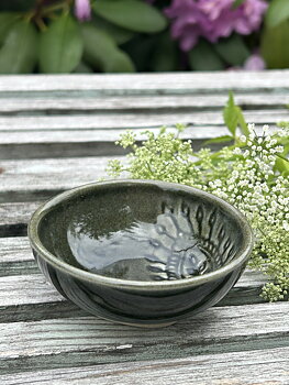 Small dip bowl, shadow