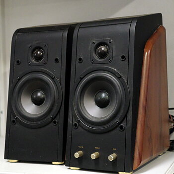 Swans Speaker M-200, used
