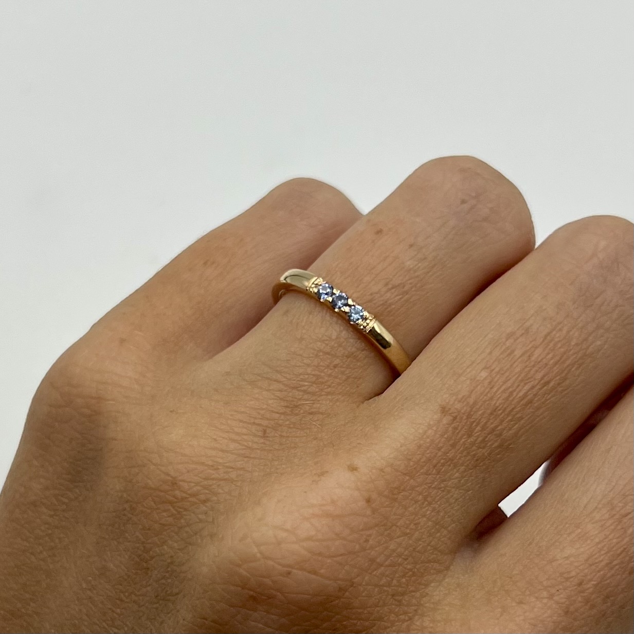 Ring Cornelia handgjord ljusblå safirer guld 18 karat  - 3