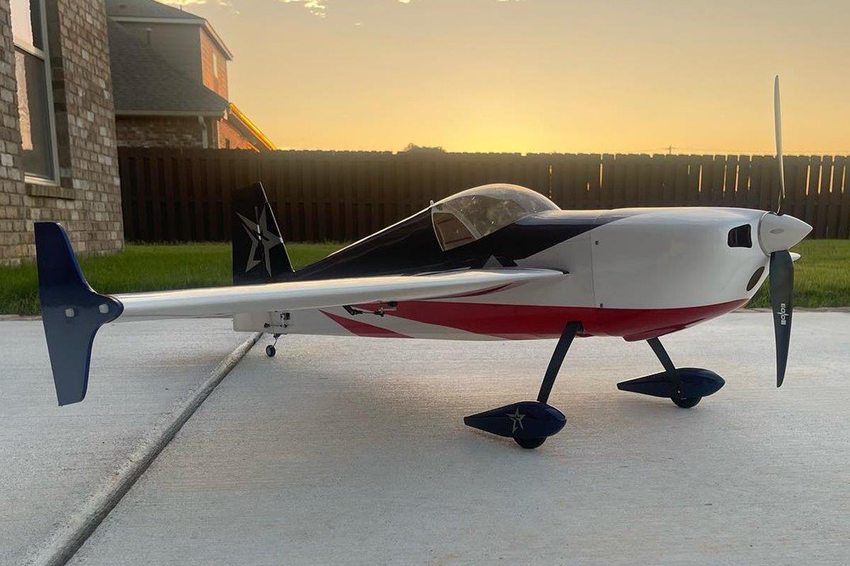 AJ Aircraft 51inch Slick 540 ARF - red/blue - 6