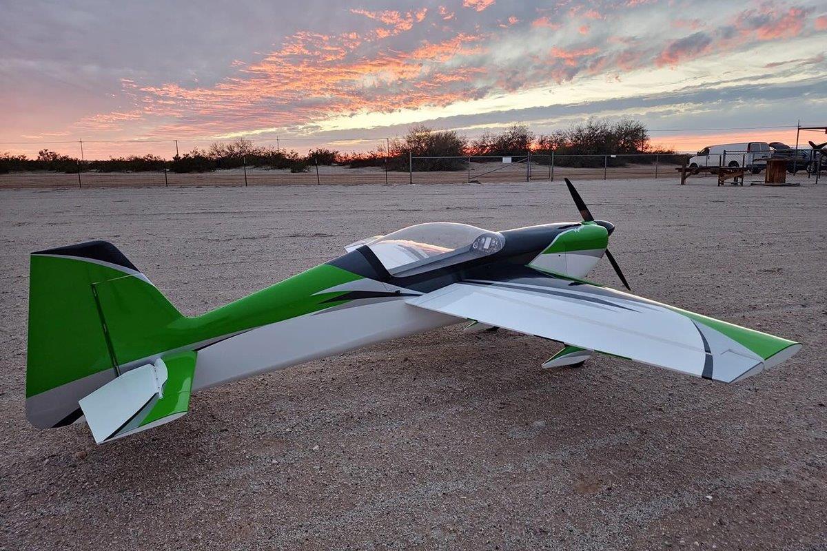 AJ Aircraft 106inch Raven DT ARF - green - 3