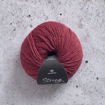Strong Claret Red 046