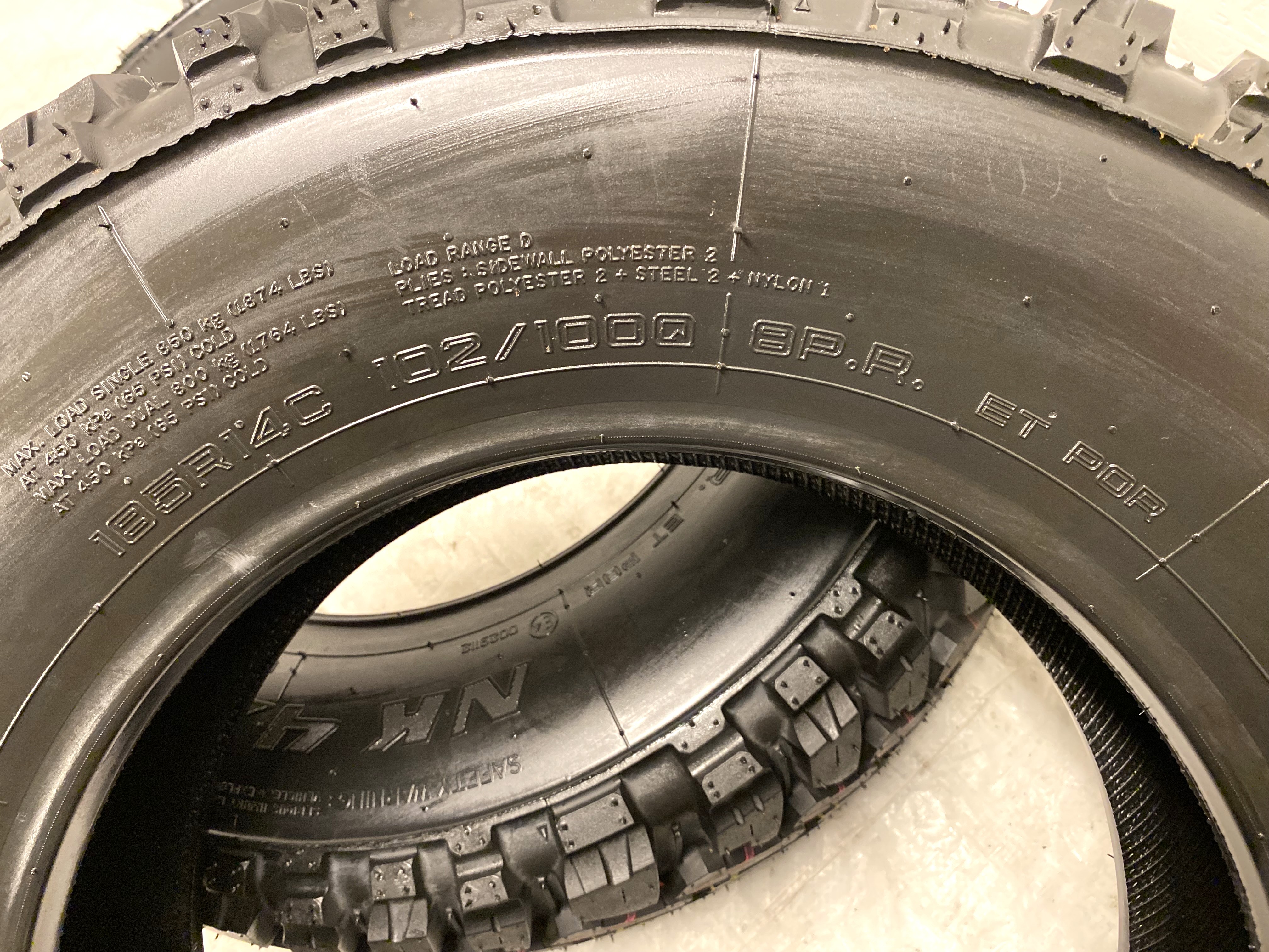 KAMPANJ | 2 st | NYA Däck SOMMAR OFFROAD | 185 R14C 102/100Q 8PR Nankang Rollnex FT-9 NK 4x4 WD M/T | V45-2024 | 10|10 mm - 6