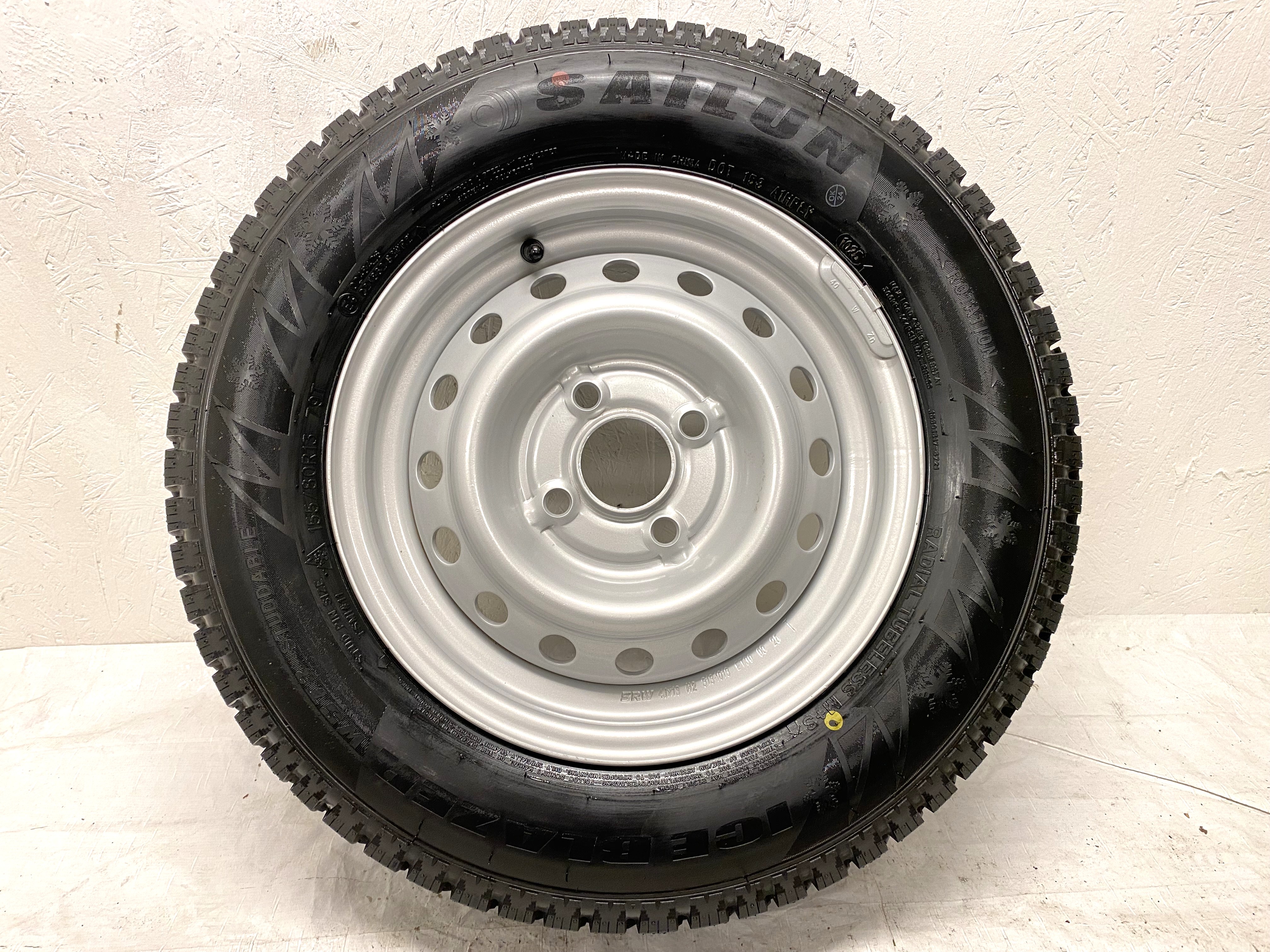 Kompletta Vinterhjul DUBB 2 st | SLÄP SRW 4x100 4x13 ET30 57.1 + 155/80 R13 79T Sailun Ice Blazer WST3 | V10-2025 | 8.5|8.5 mm - 8