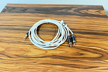 Real Cable - 3.5mm till RCA - 3m - Beg