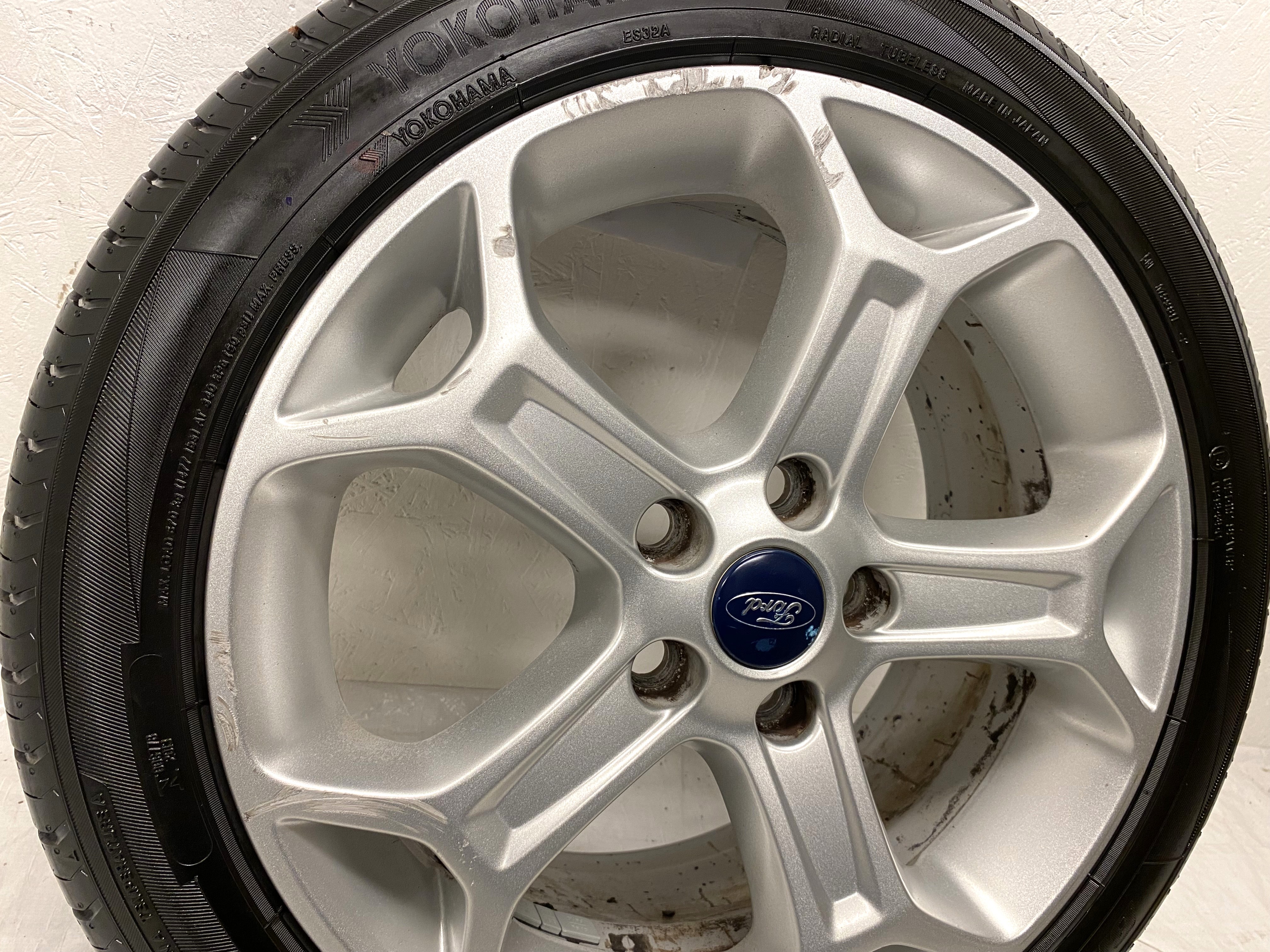 Kompletta Sommarhjul | 17" FORD Focus Mondeo | 5x108 7.5x17 ET55 63.4 + 2 st 225/45 R17 94V Yokohama Blue Earth ES32 | V40-2021 | 6.5mm | 6.5mm + 2 st 225/45 R17 94W Antares Ingens A1 | V01-2019 | 5mm | 4mm - 12