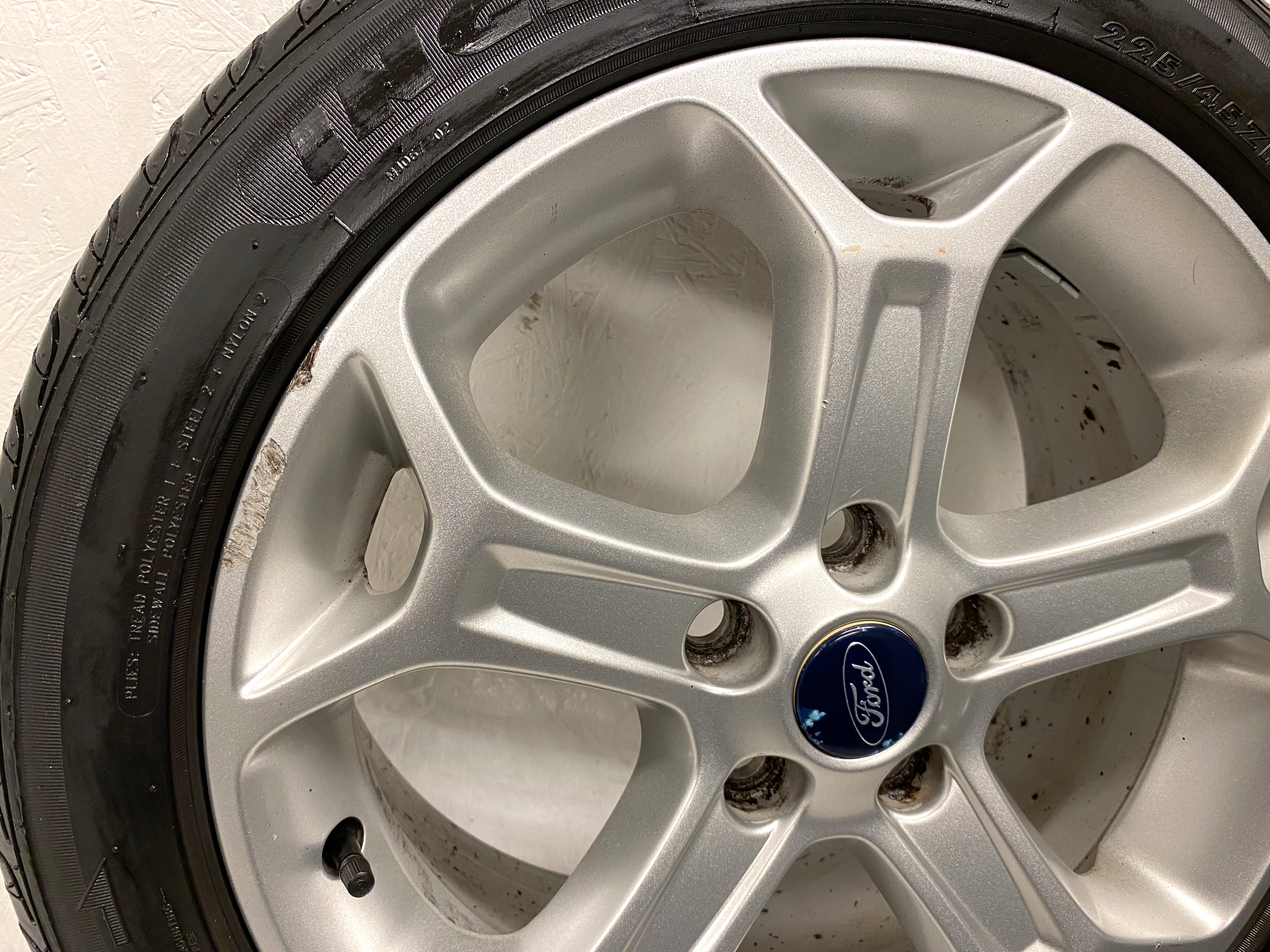 Kompletta Sommarhjul | 17" FORD Focus Mondeo | 5x108 7.5x17 ET55 63.4 + 2 st 225/45 R17 94V Yokohama Blue Earth ES32 | V40-2021 | 6.5mm | 6.5mm + 2 st 225/45 R17 94W Antares Ingens A1 | V01-2019 | 5mm | 4mm - 14