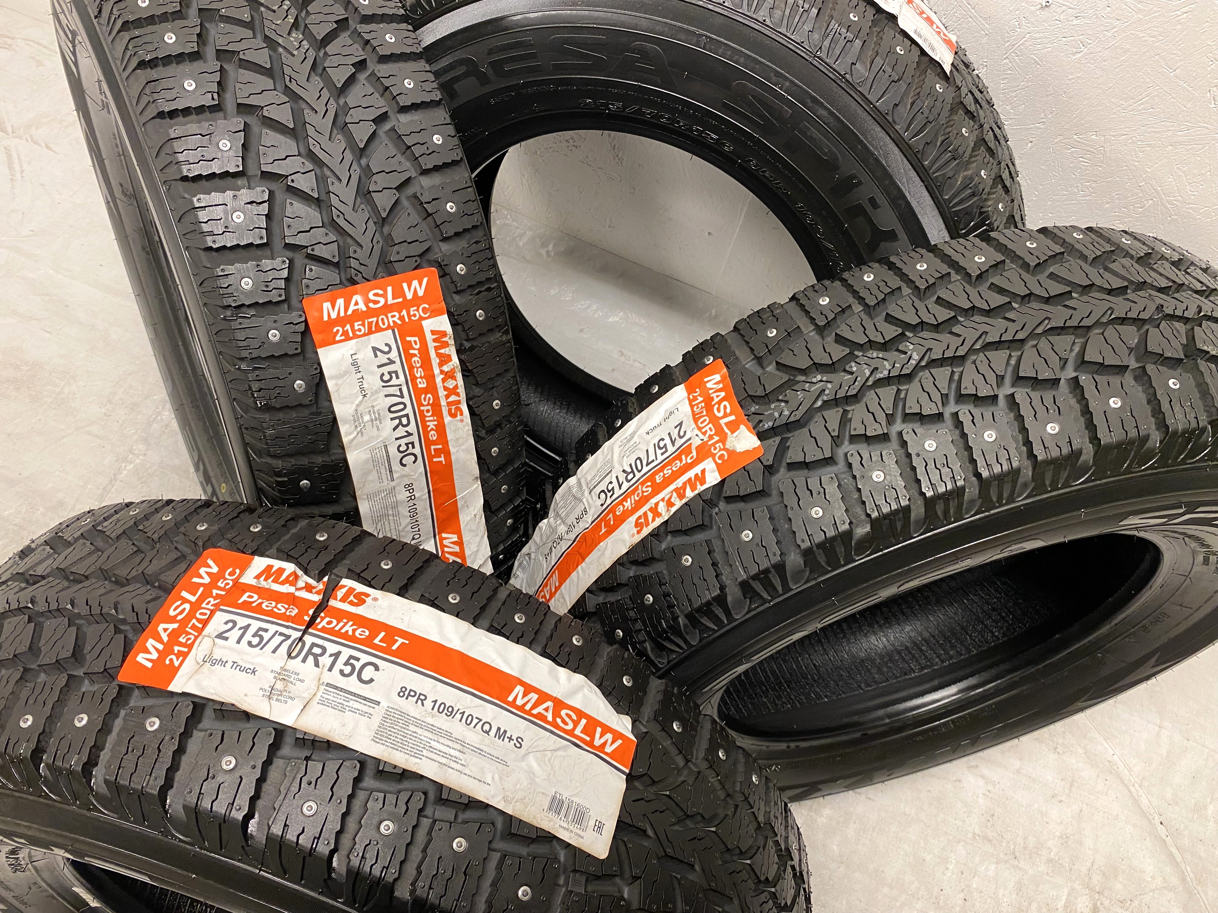 KAMPANJ | 4 st | NYA Däck DUBB 215/70 R15C 109/107Q 8PR Maxxis MASLW Presa Spike LT  | V27-2023 | 10.5 mm | 10.5 mm - 2