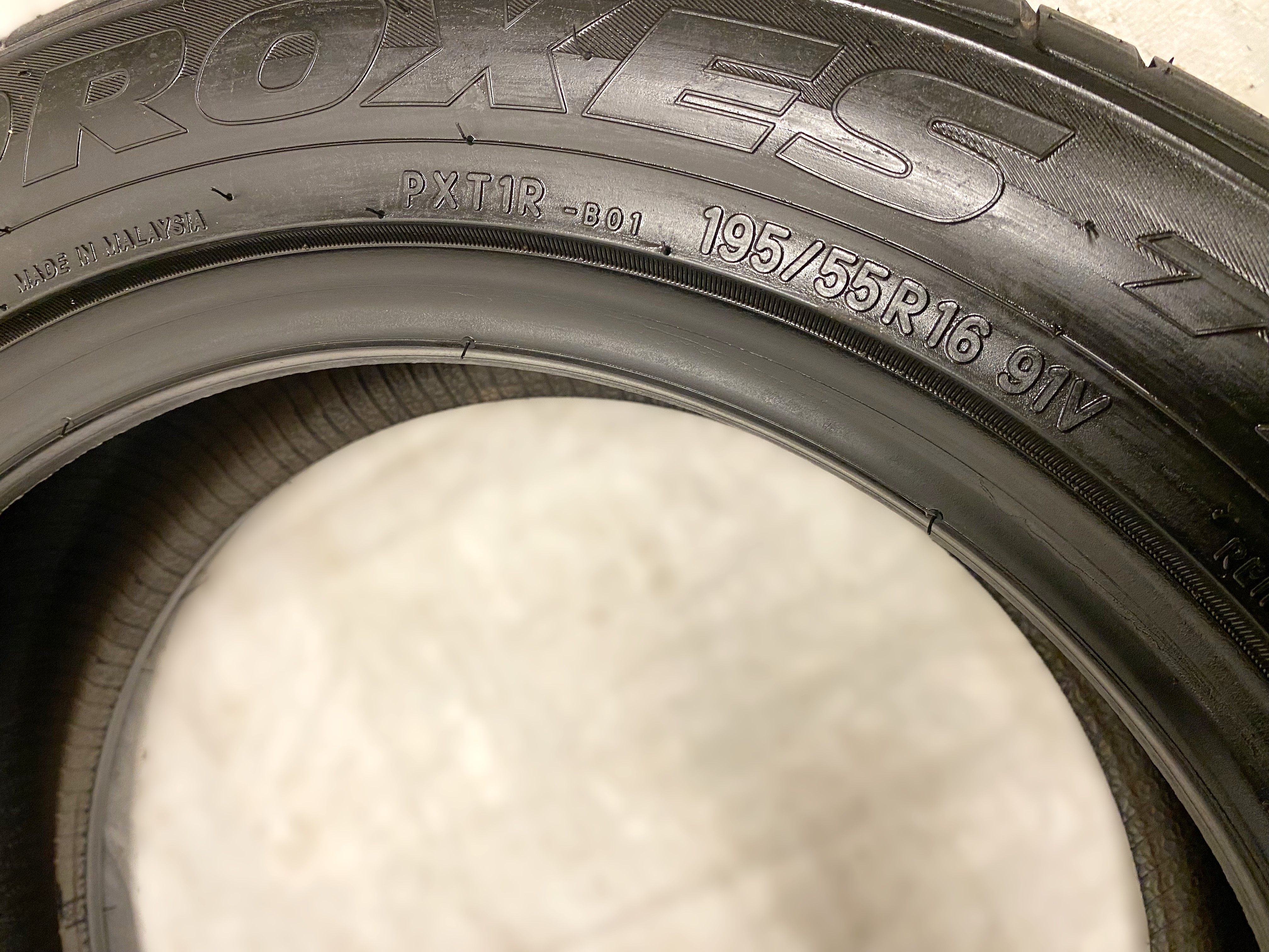 16" SOMMARDÄCK | 1 st 195/55 R16 91V XL Toyo Proxes T1R | F-C-70dB | V45-2014 | 8 mm - 3