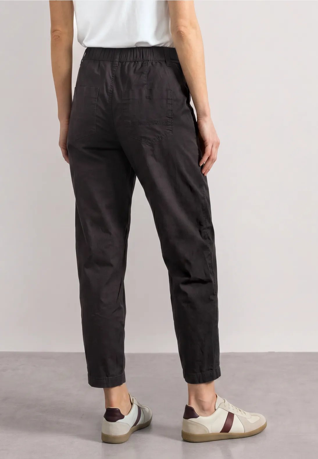 LTD QR Karlie Barrel - Black Coffee - Street One - 3