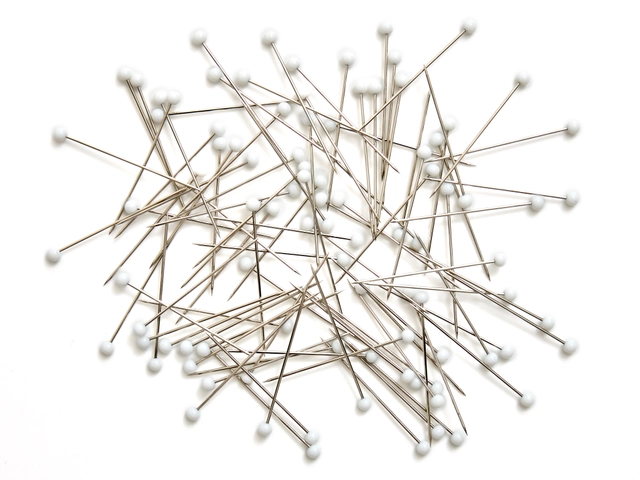 Glass Head Pins In Glass Jar White 95ct - 3