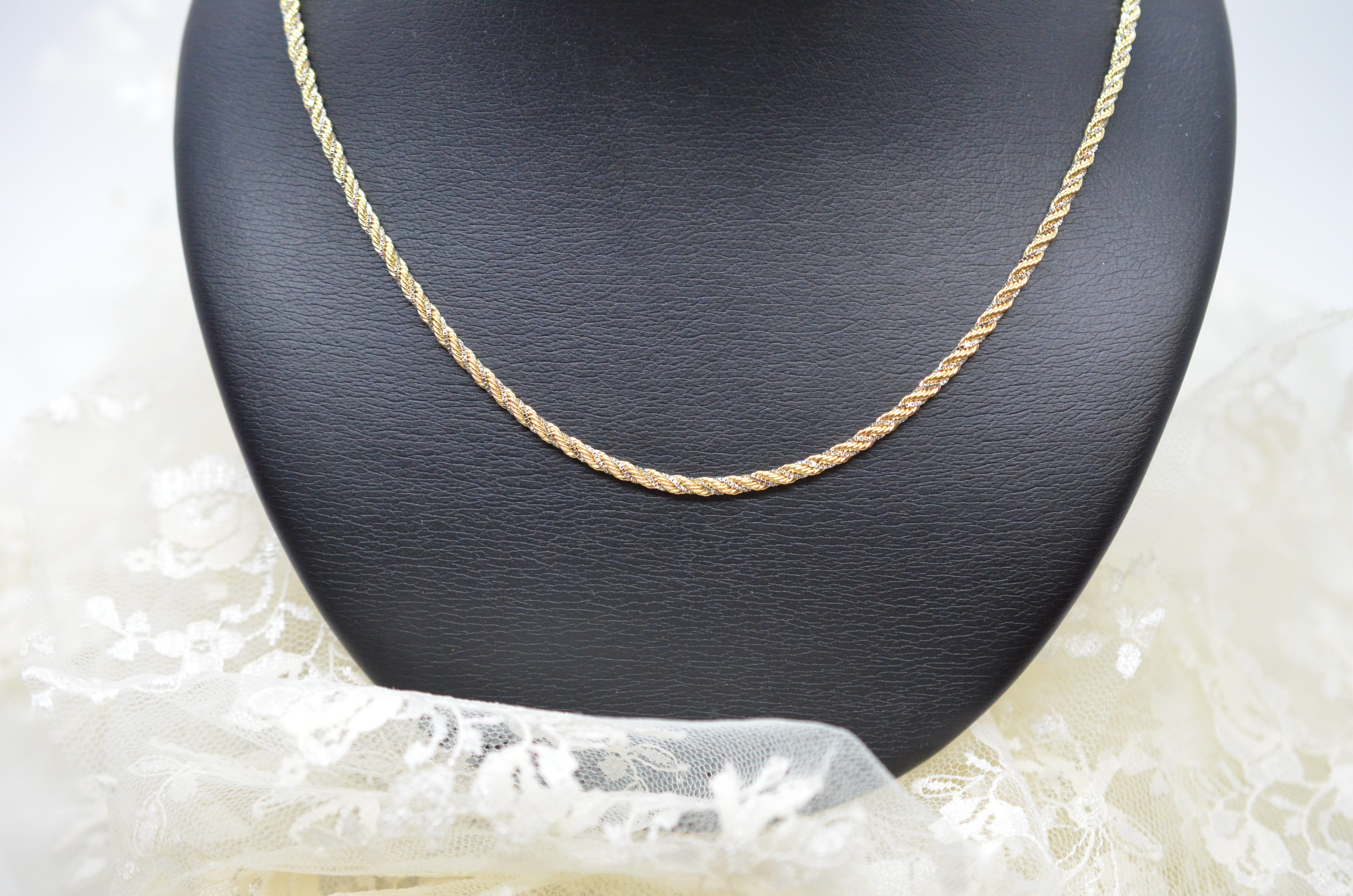 Second-hand 18k Cordell necklace