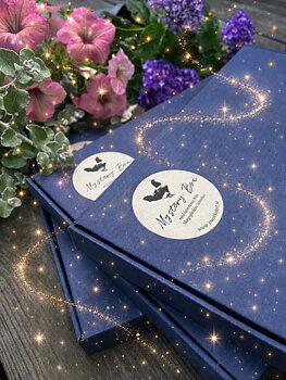 Mystery Box med hönstema - jubileumsfirande! Begränsat antal.