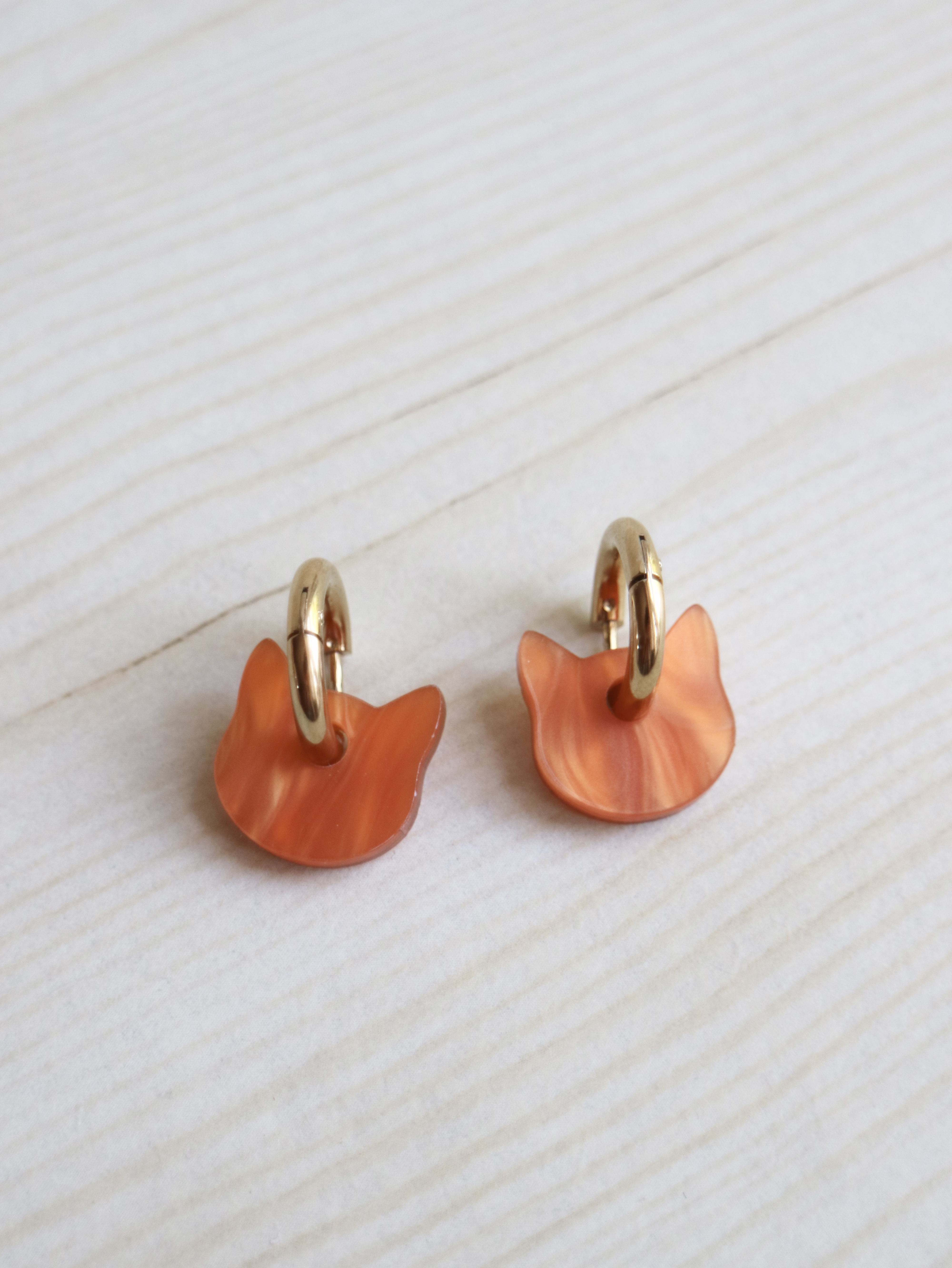 Orange cat head small pendants