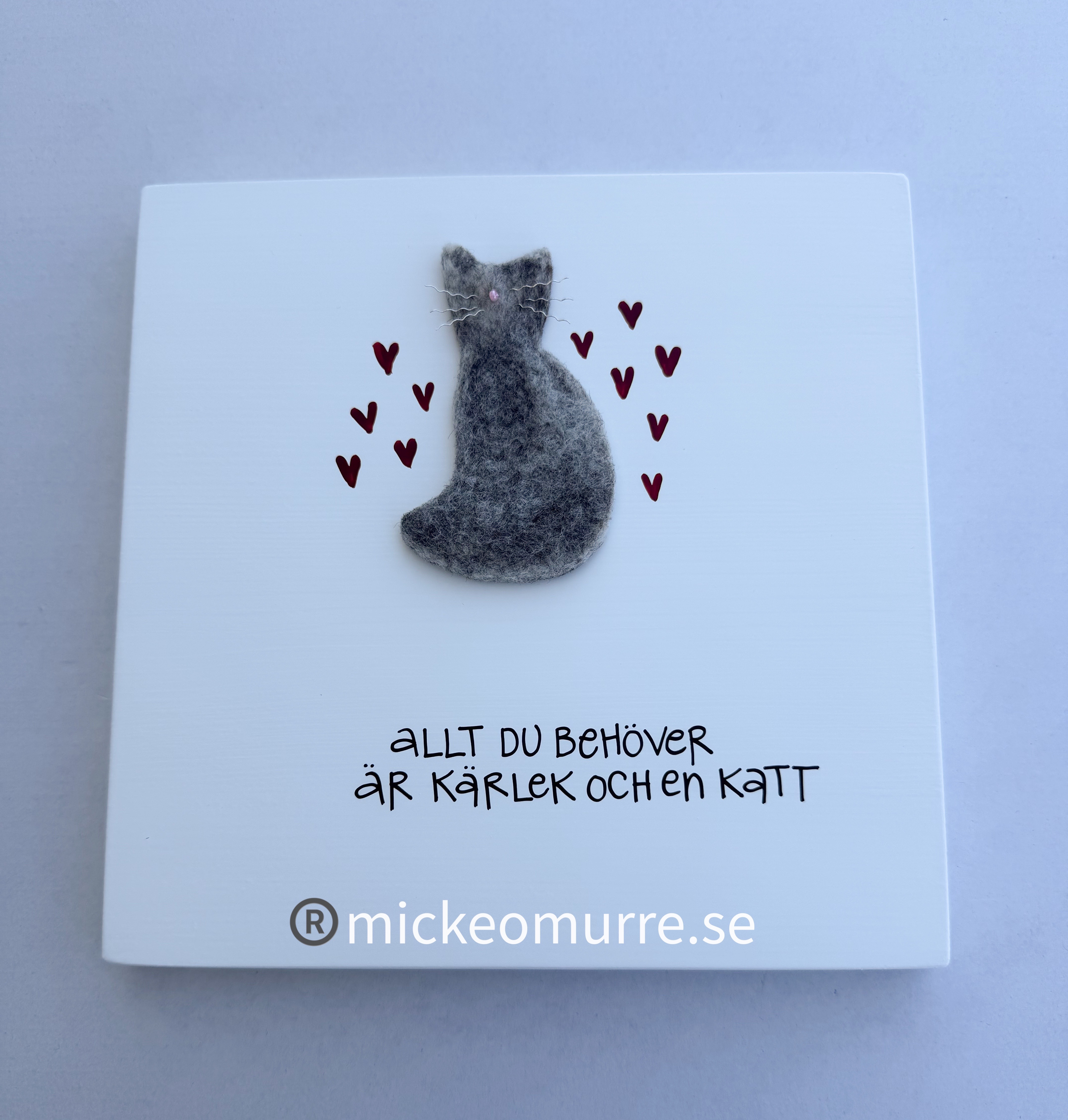 Allt du behöver är kärlek och  en katt