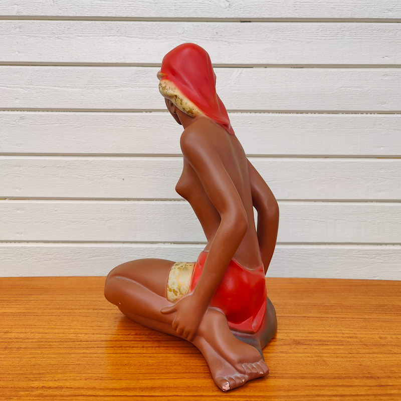 Figur från Bernardi Konst - 2