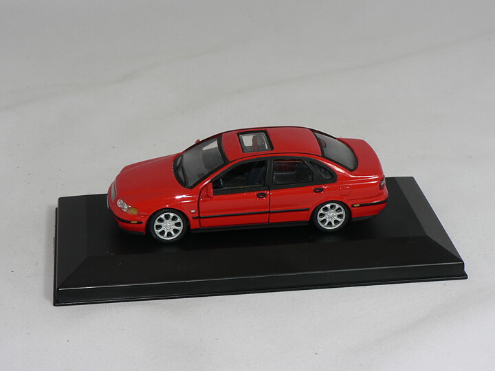 Volvo  S 40  1:43  Atlas