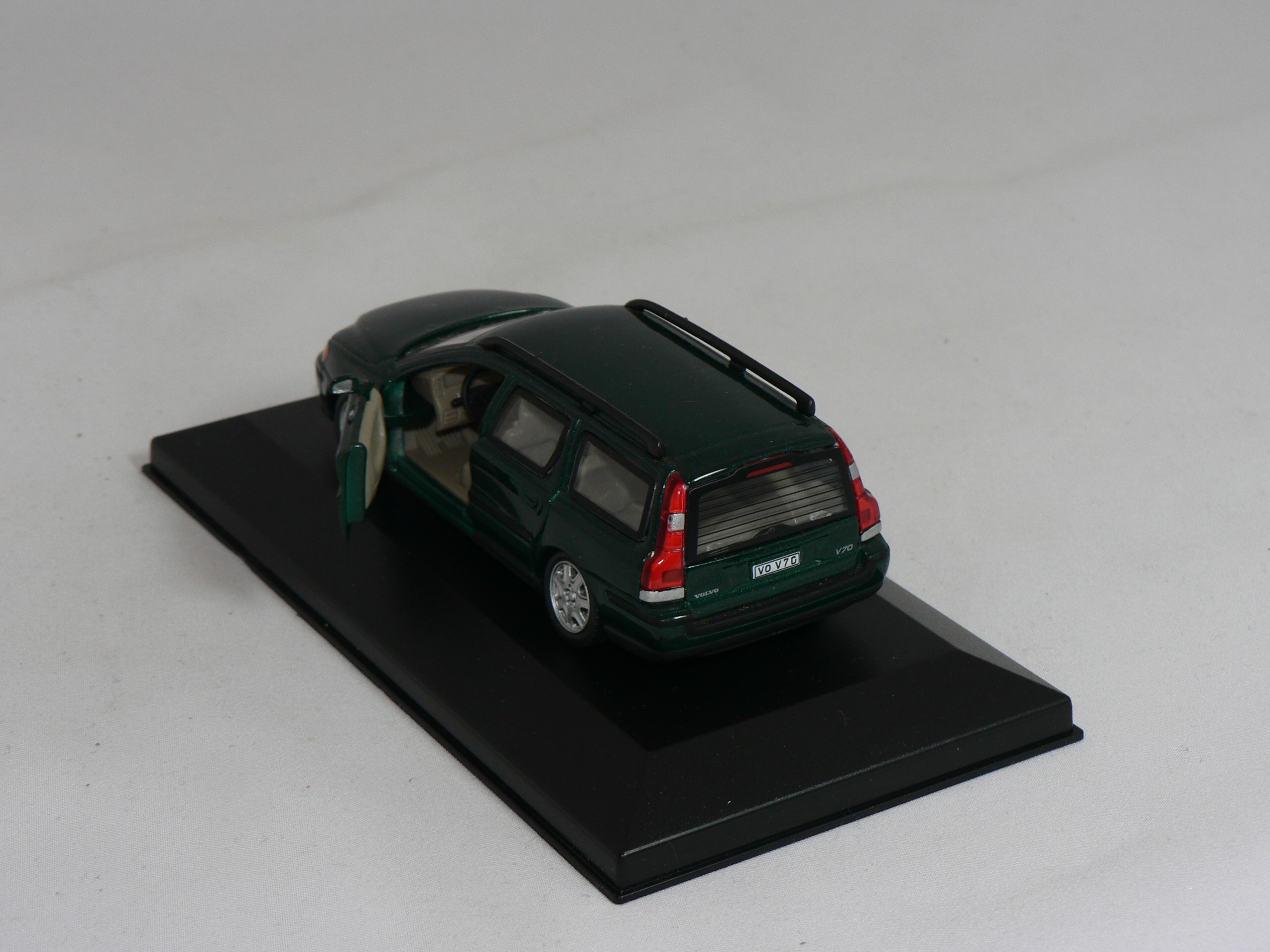 Volvo  V70  1:43  Atlas - 2