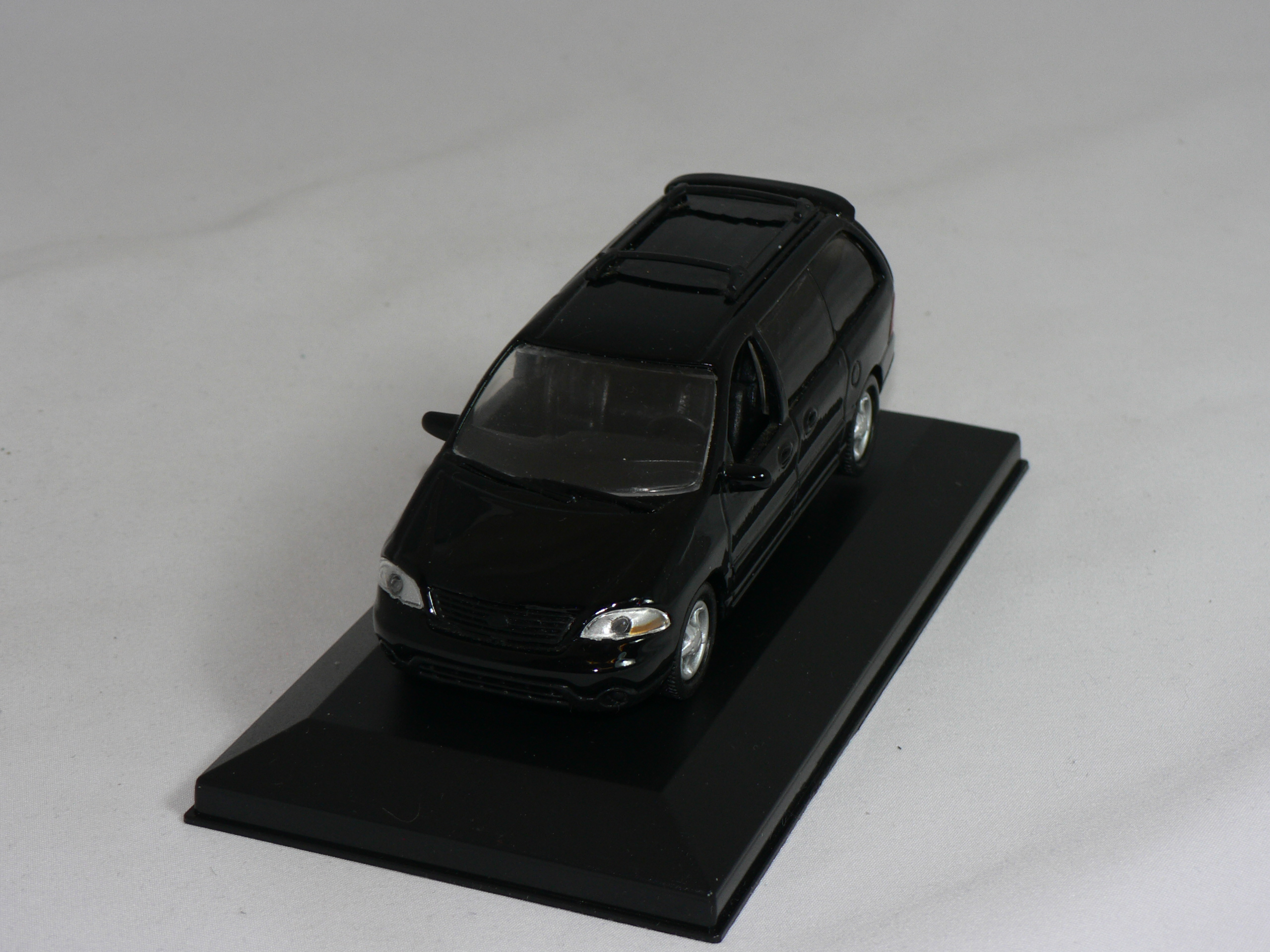 Ford  Windstar   1:43 Atlas