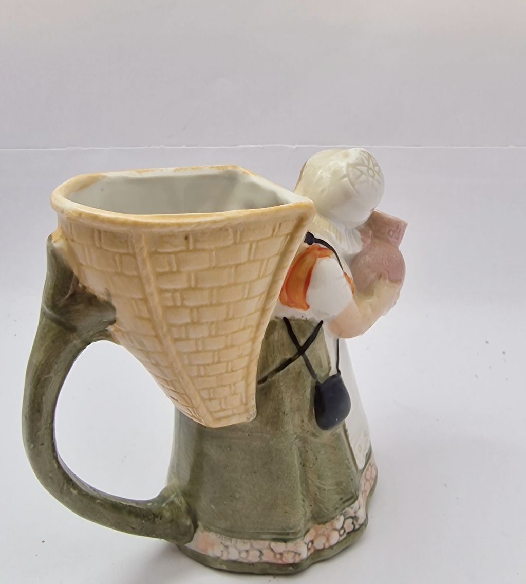 Milk jug, bisque porcelain - 2